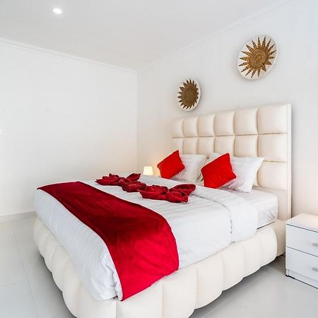 Luxury Minimalist Villa White Angel In Seminyak Exterior photo