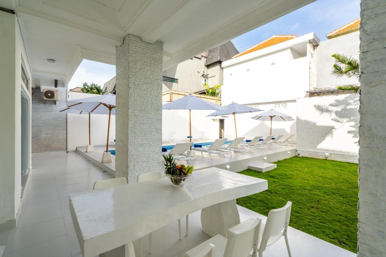 Luxury Minimalist Villa White Angel In Seminyak Exterior photo