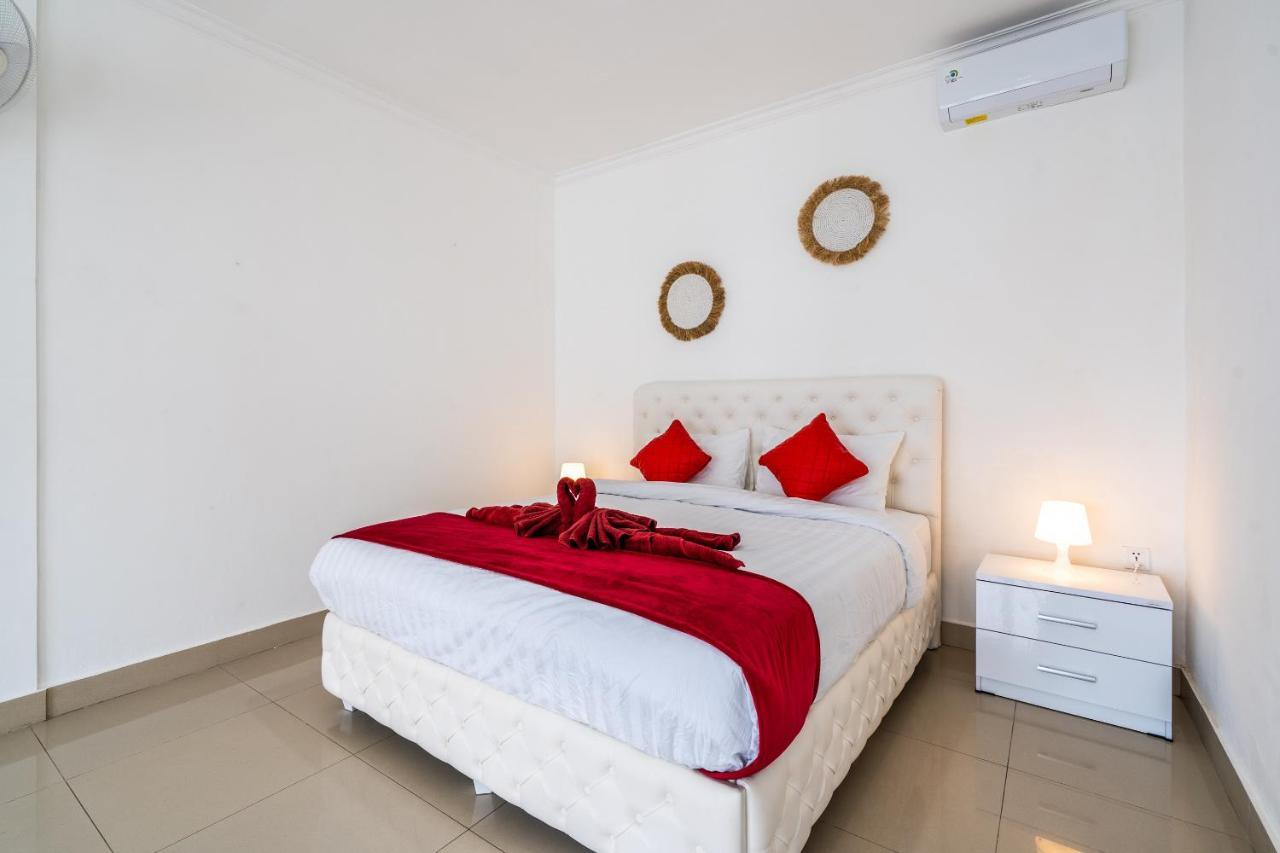 Luxury Minimalist Villa White Angel In Seminyak Exterior photo