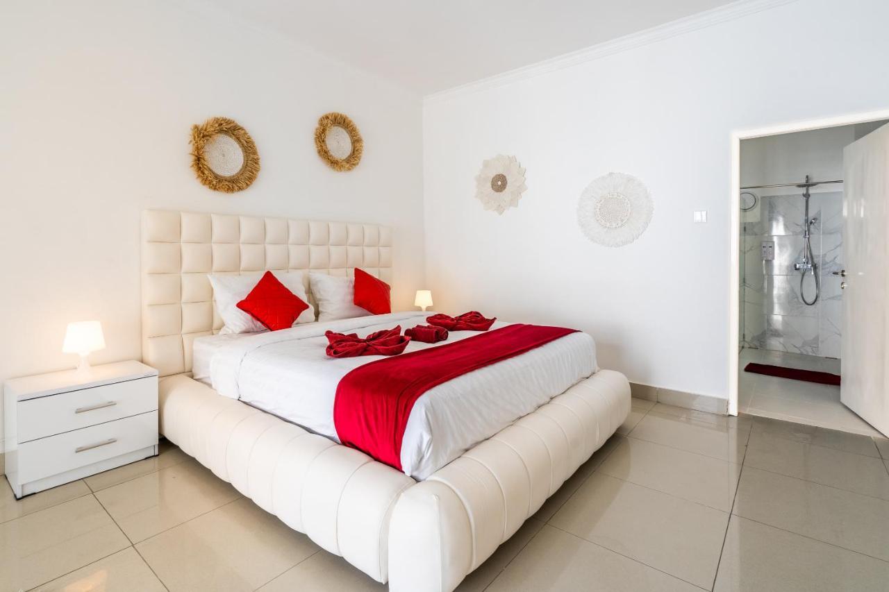 Luxury Minimalist Villa White Angel In Seminyak Exterior photo