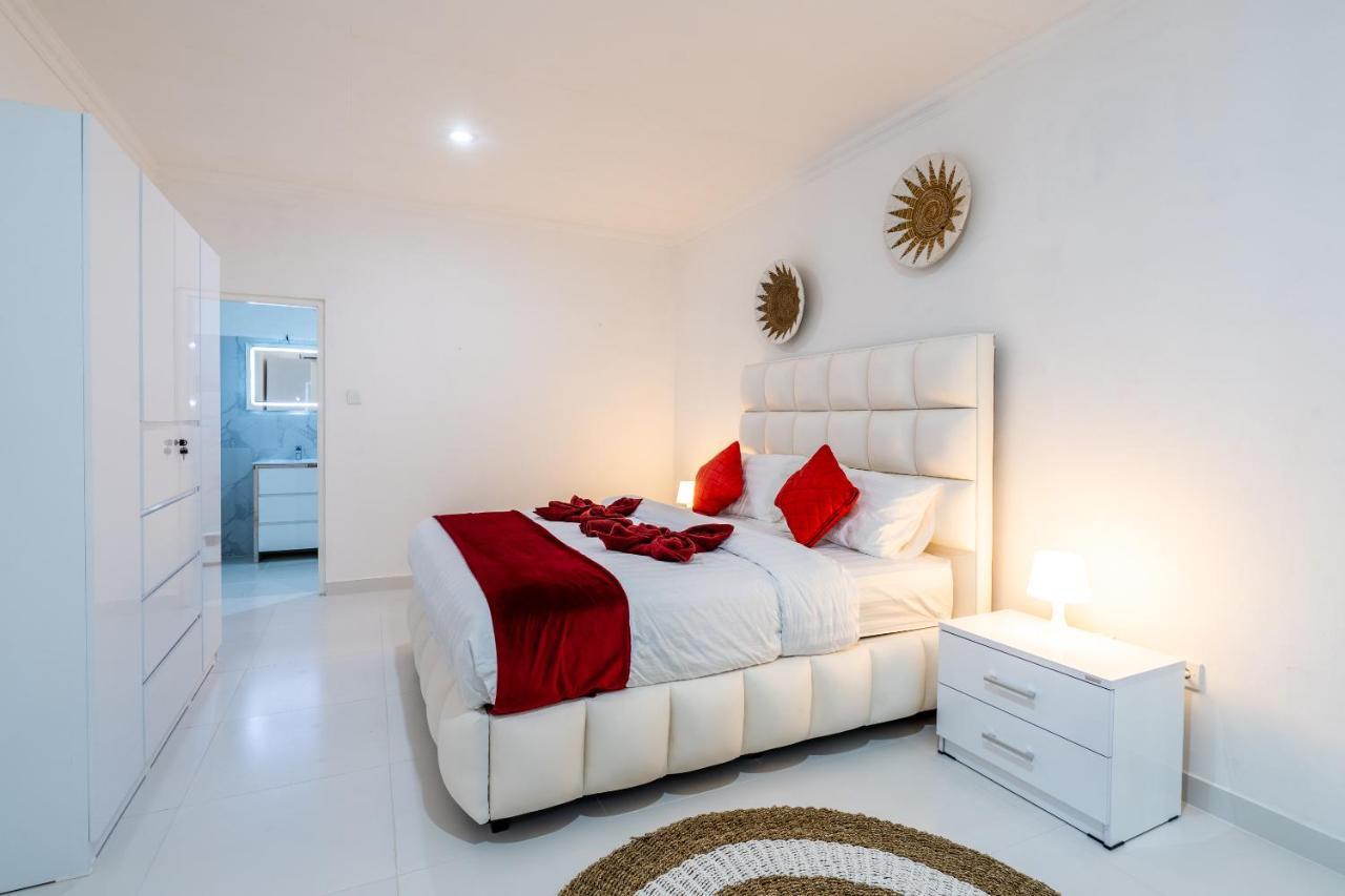 Luxury Minimalist Villa White Angel In Seminyak Exterior photo