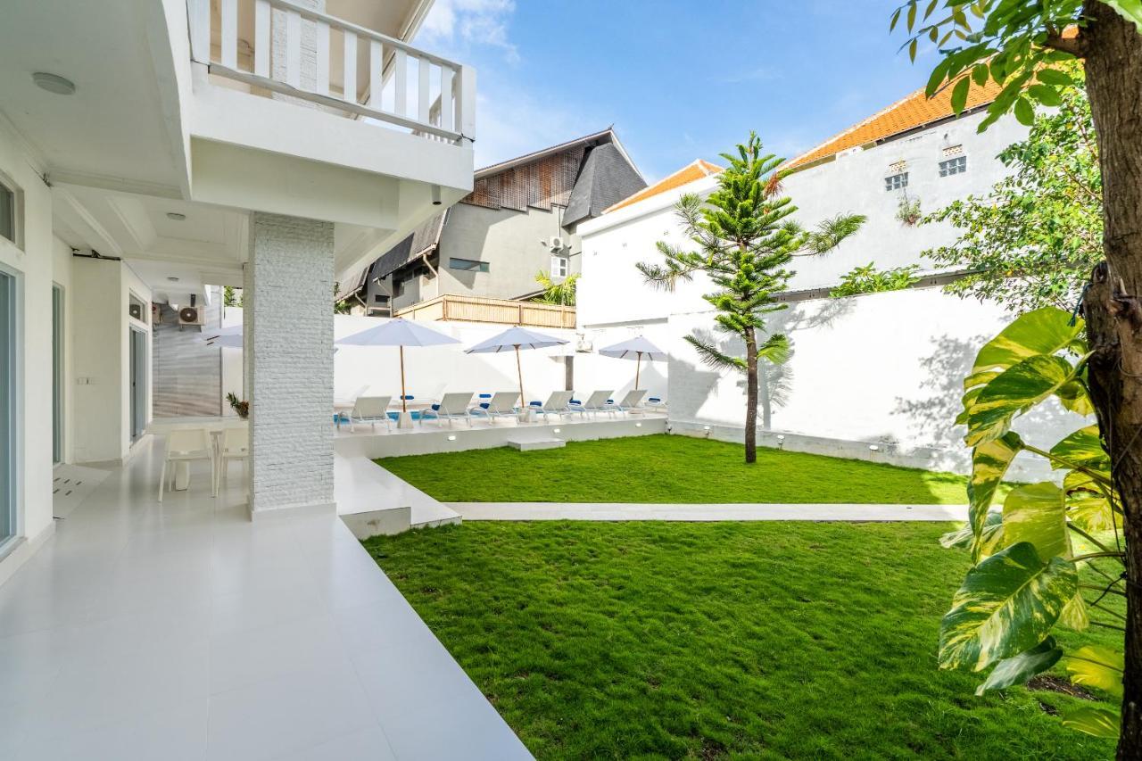 Luxury Minimalist Villa White Angel In Seminyak Exterior photo